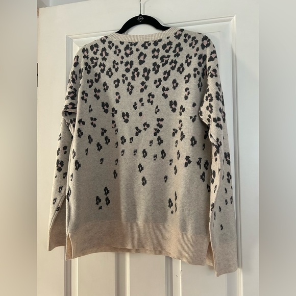 Leopard Print Cream Sweater - Picture 5 of 6